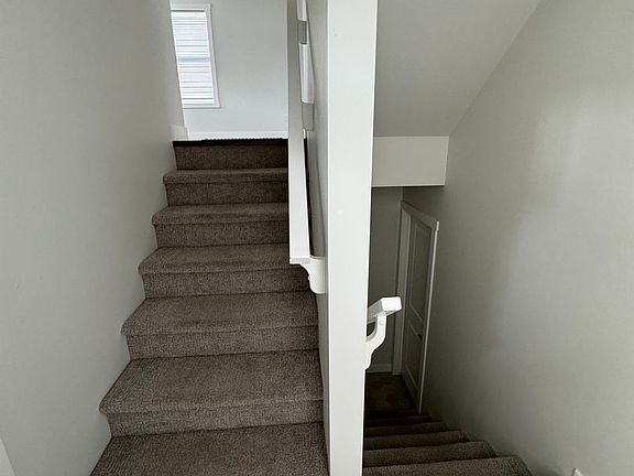 2nd image of 128 Dickson Cres #128