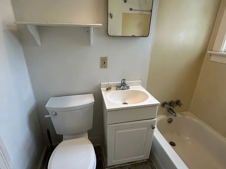 1061 Village Hwy — Photo 11