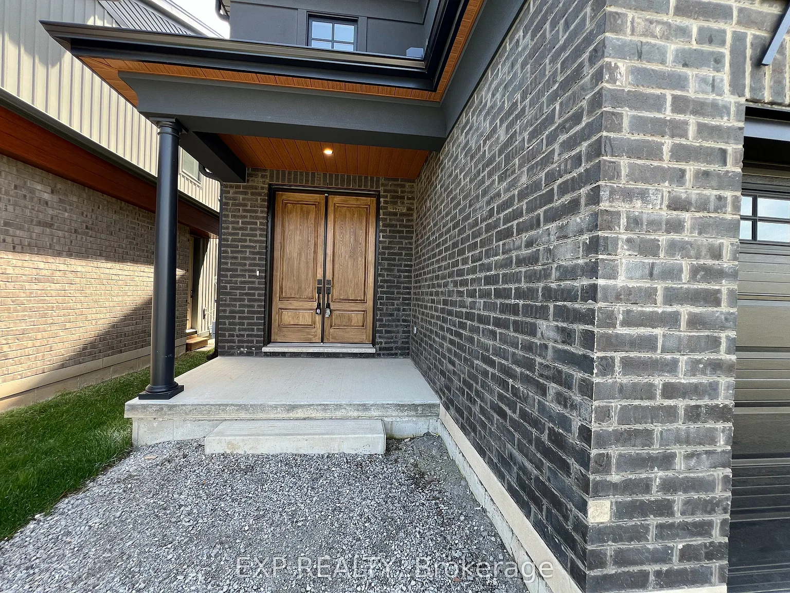 3 bed, $2,600 — Photo 2