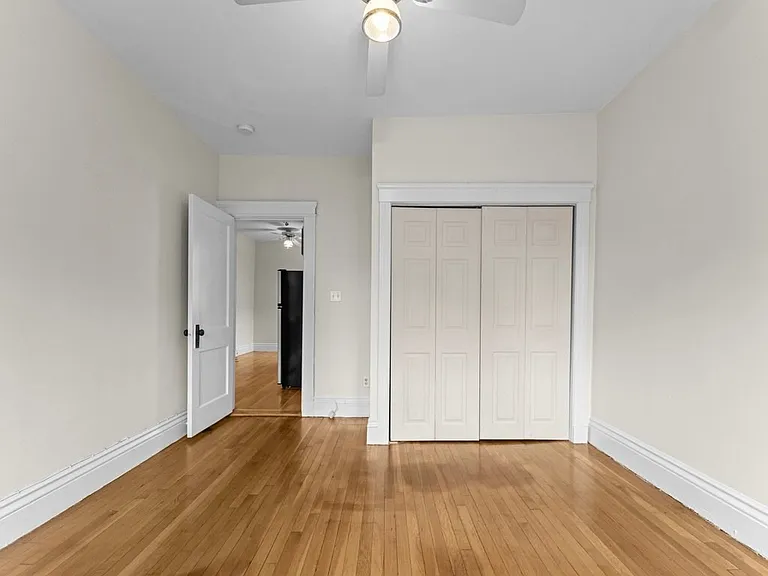 35 Queensberry St #22 — Photo 9