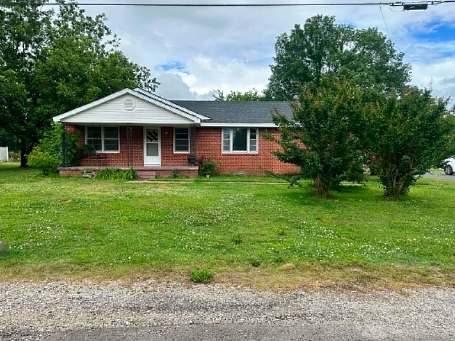 520 & 540 Smith Ln, Tuscumbia, AL 35674 | Zillow
