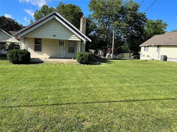 200 Redbud Rd, Dixon, MO 65459