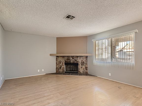 2nd image of 904 Boulder Springs Dr Unit 201