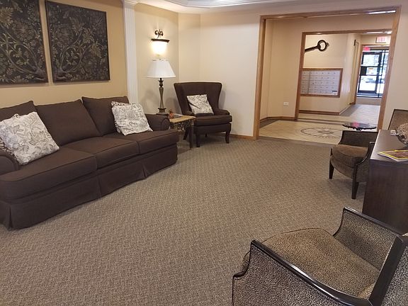 4th image of 11 S Wille St #302