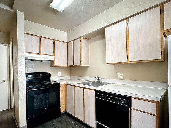 5th image of 1214 Garfield Ave APT 2