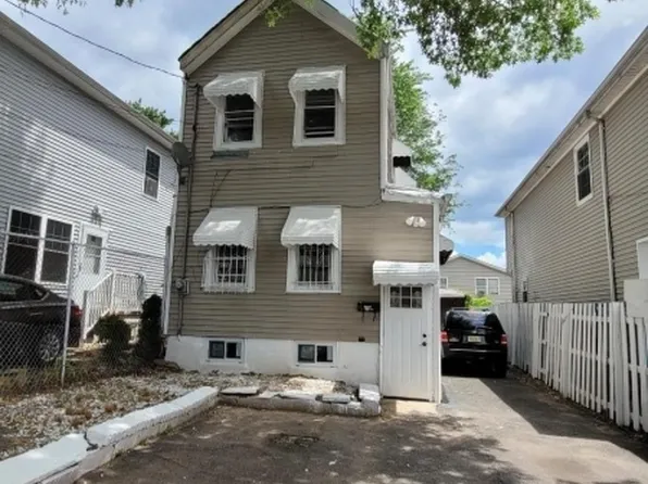 442 S 9Th St, Newark City, NJ 07103