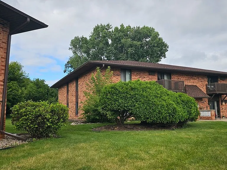 Fox River Bluff — Photo 12