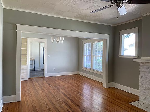 4th image of 731 College Ave