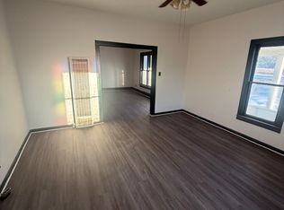104 N Cottage St, Exira, IA 50076