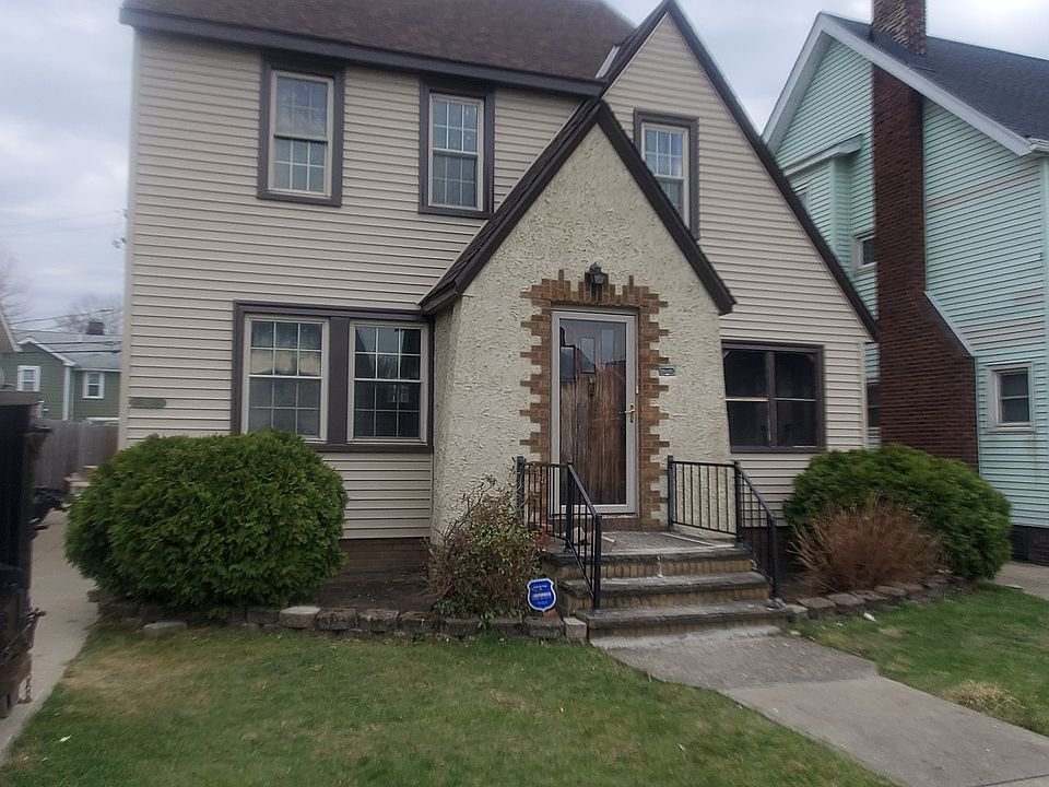 1st image of 301 E 194th St