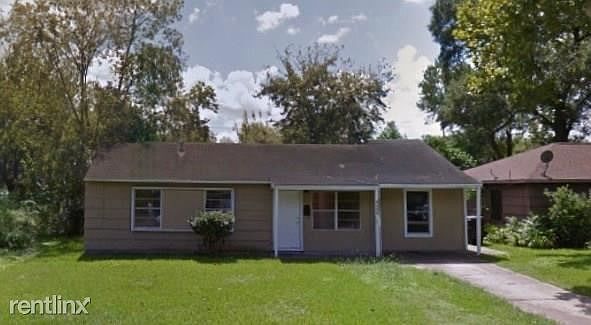 1st image of 5426 Heron Dr
