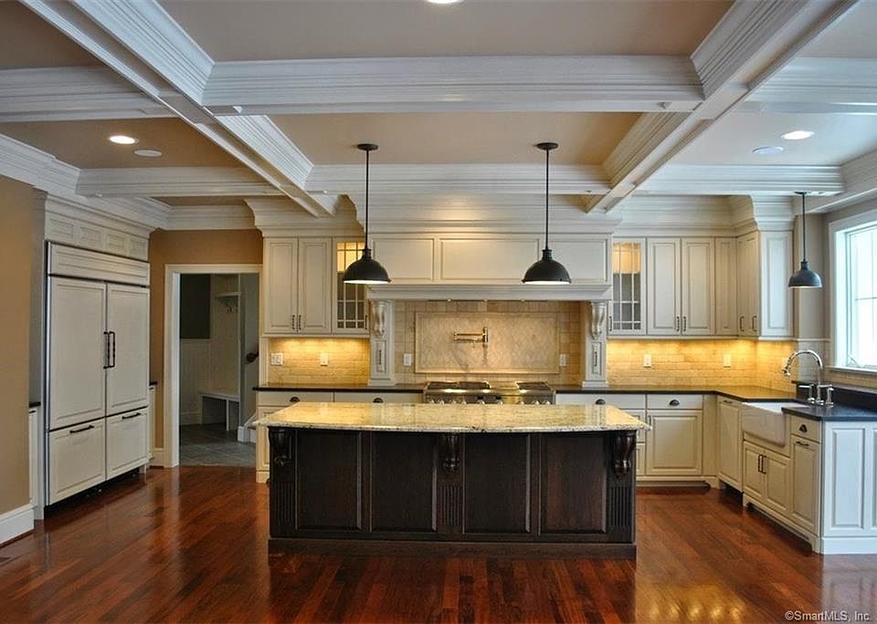 1st image of 32 Derby Way