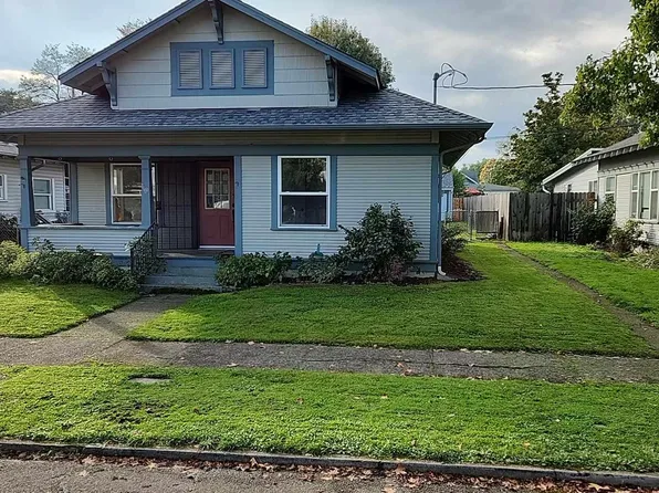 1169 SE Lyle St, Dallas, OR 97338