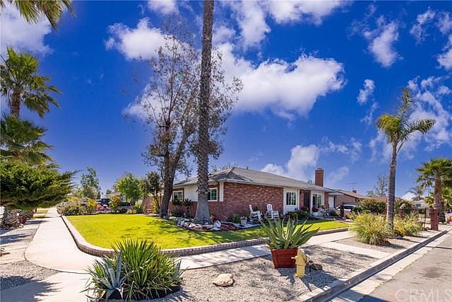 1st image of 7945 Cherimoya Dr