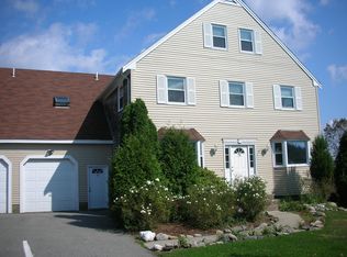 76 President Ave, Portsmouth, RI 02871
