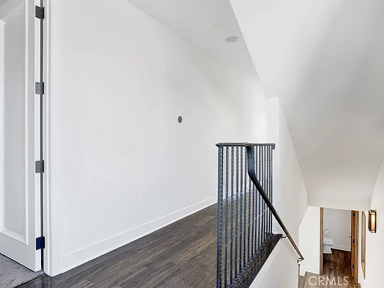 243 Poppy Ave — Photo 35