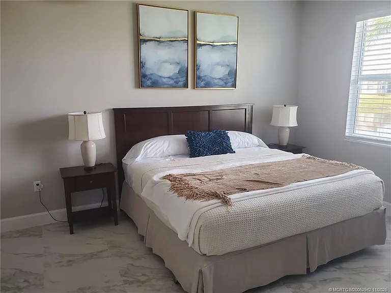 11826 SW Oceanus Blvd SW — Photo 10