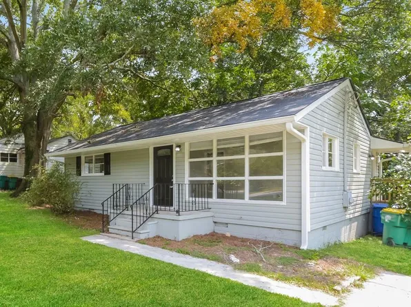 549 Granade Dr, Forest Park, GA 30297