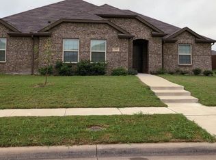 1932 Newport Dr, Lancaster, TX 75146