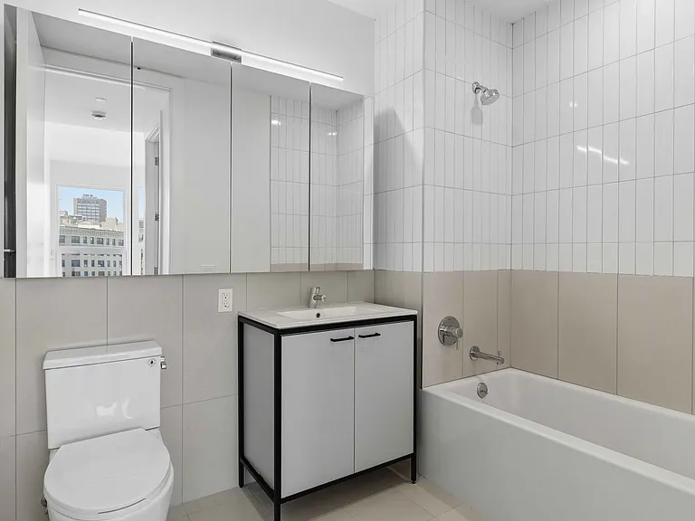 636 W 158th St #8E — Photo 13