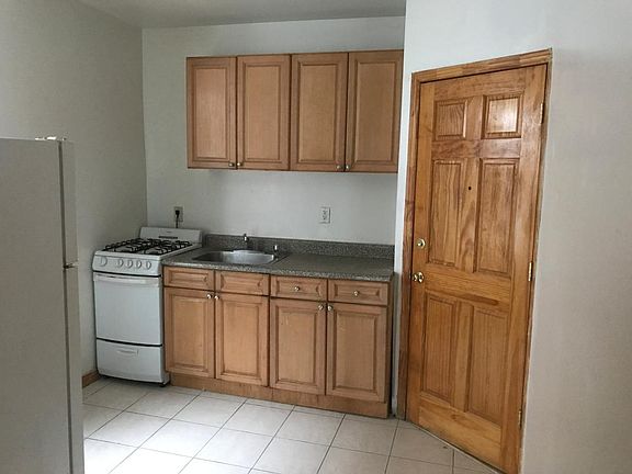 2nd image of 9412 Astoria Blvd Floor 2