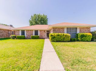 6624 Greendale Dr, Watauga, TX 76148