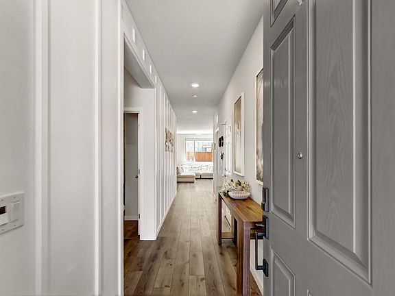 3rd image of 2032 Metalmark St