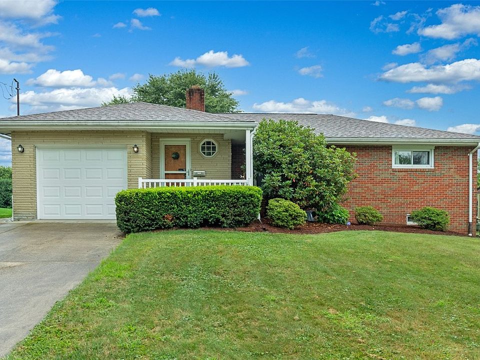1st image of 42 Maple Dr
