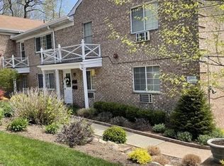 27-33 Corsa Ter APT 10B, Ridgewood, NJ 07450