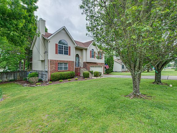 4th image of 133 Hermitage Dr