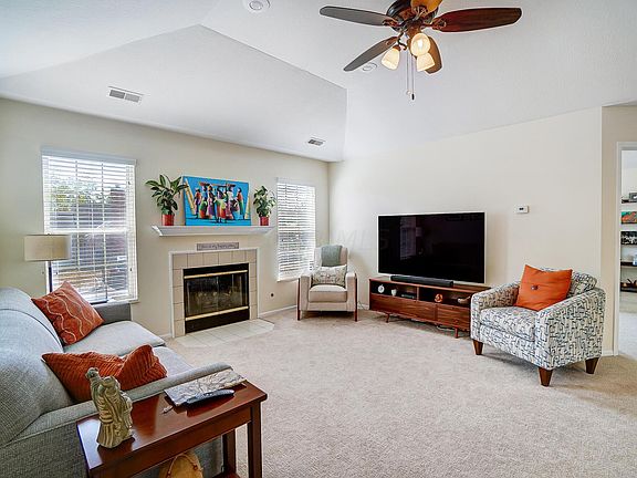 5th image of 3139 Pine Manor Blvd
