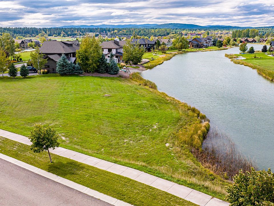 1st image of 3050 River Lakes Dr