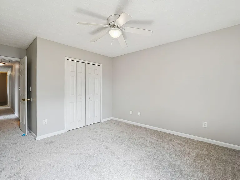 1345 Holleybrooke Dr — Photo 27