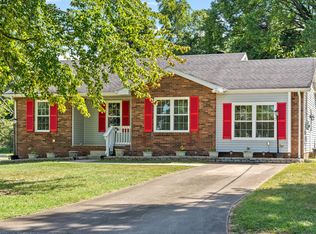 208 Jim Thorpe Dr, Clarksville, TN 37042