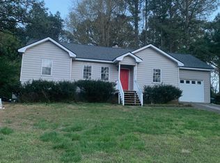 1812 Red Rose Ln, Loganville, GA 30052
