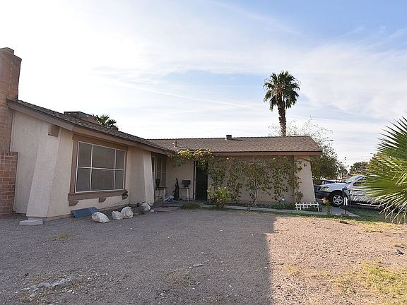 2nd image of 317 Marion Dr