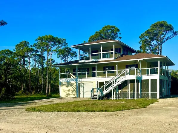 328 Bruce St, Eastpoint, FL 32328