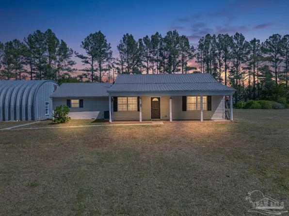 6374 Perfect Acres Rd, Milton, FL 32565
