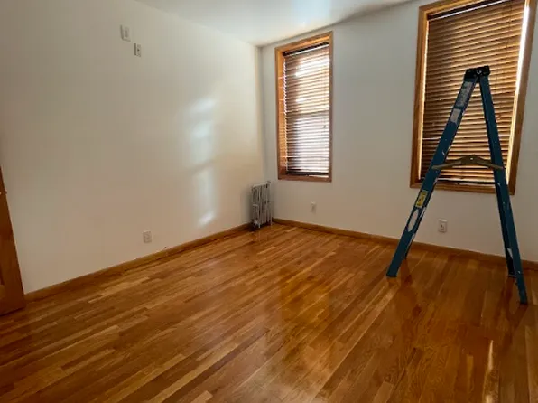 283 Schaefer Street image 4 of 12