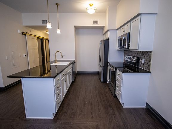 5th image of 17 S 2nd St #204
