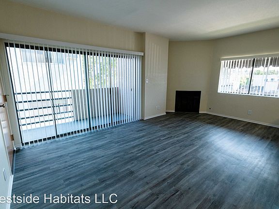 4th image of 711 N Sweetzer Ave APT 203
