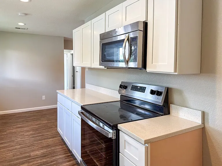 52083 Finley Rd — Photo 8