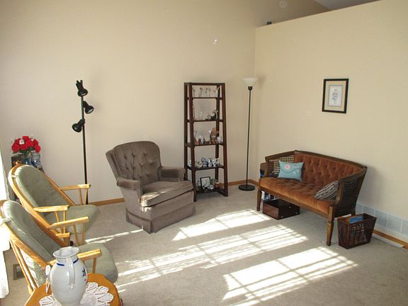 2nd image of 5432 NW 92nd St
