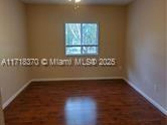5th image of 8855 N Isles Cir #8855