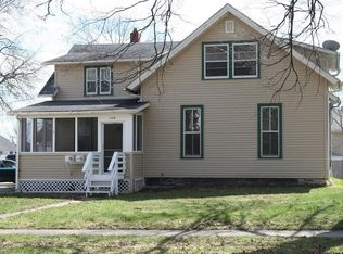 149 33rd St NE APT 2, Cedar Rapids, IA 52402
