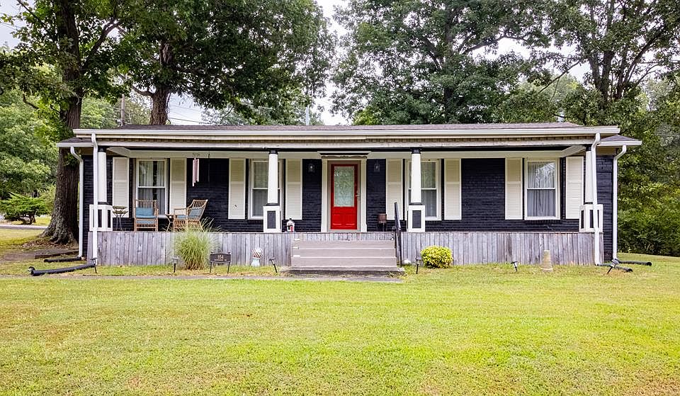 1st image of 954 McPherson Dr