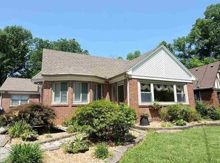 6020 Feltman Dr, Evansville, IN 47711