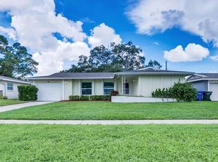 510 Seacrest Dr, Largo, FL 33771