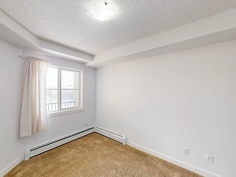 2419 Legacy Blvd SE — Photo 12