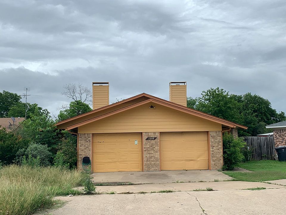 1st image of 1208A-1208B Wales Dr